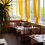 Weisse Düne Hotel 3*