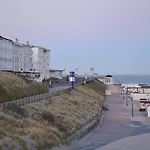 Weisse Düne Hotel 3*