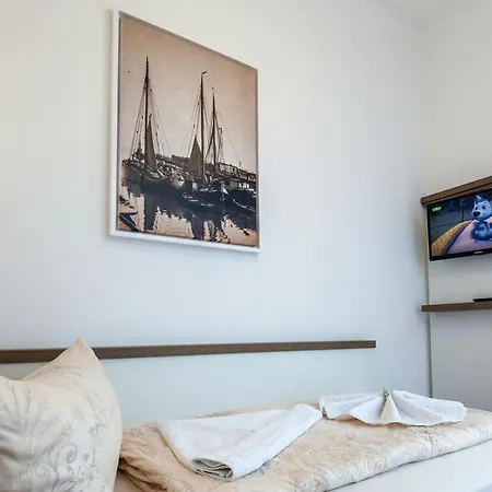 Weisse Düne Hotel 3*